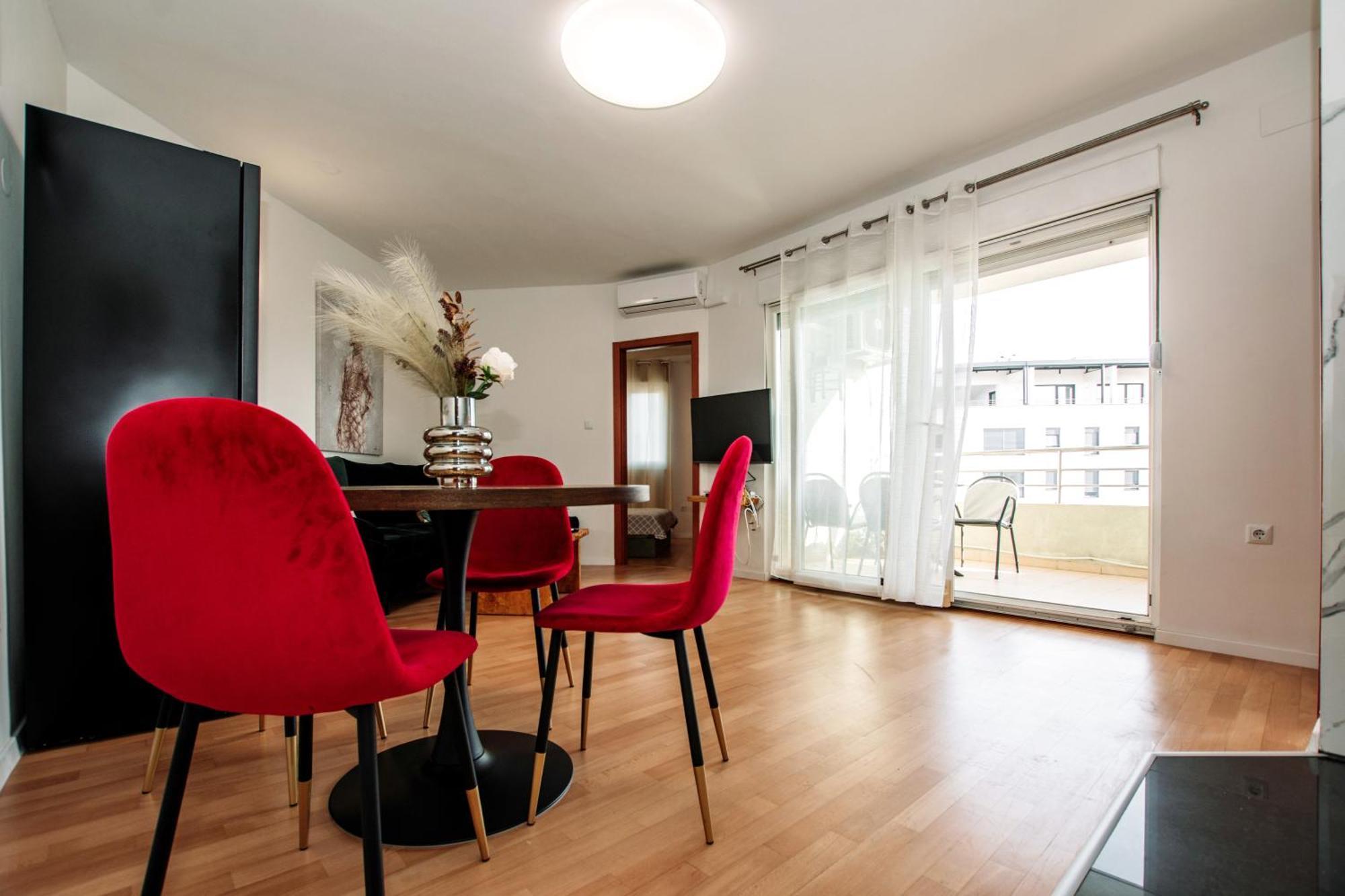 Martina Apartment *